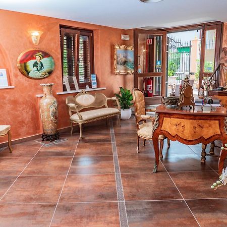 Villa Grace Tombolato Montesilvano Bagian luar foto
