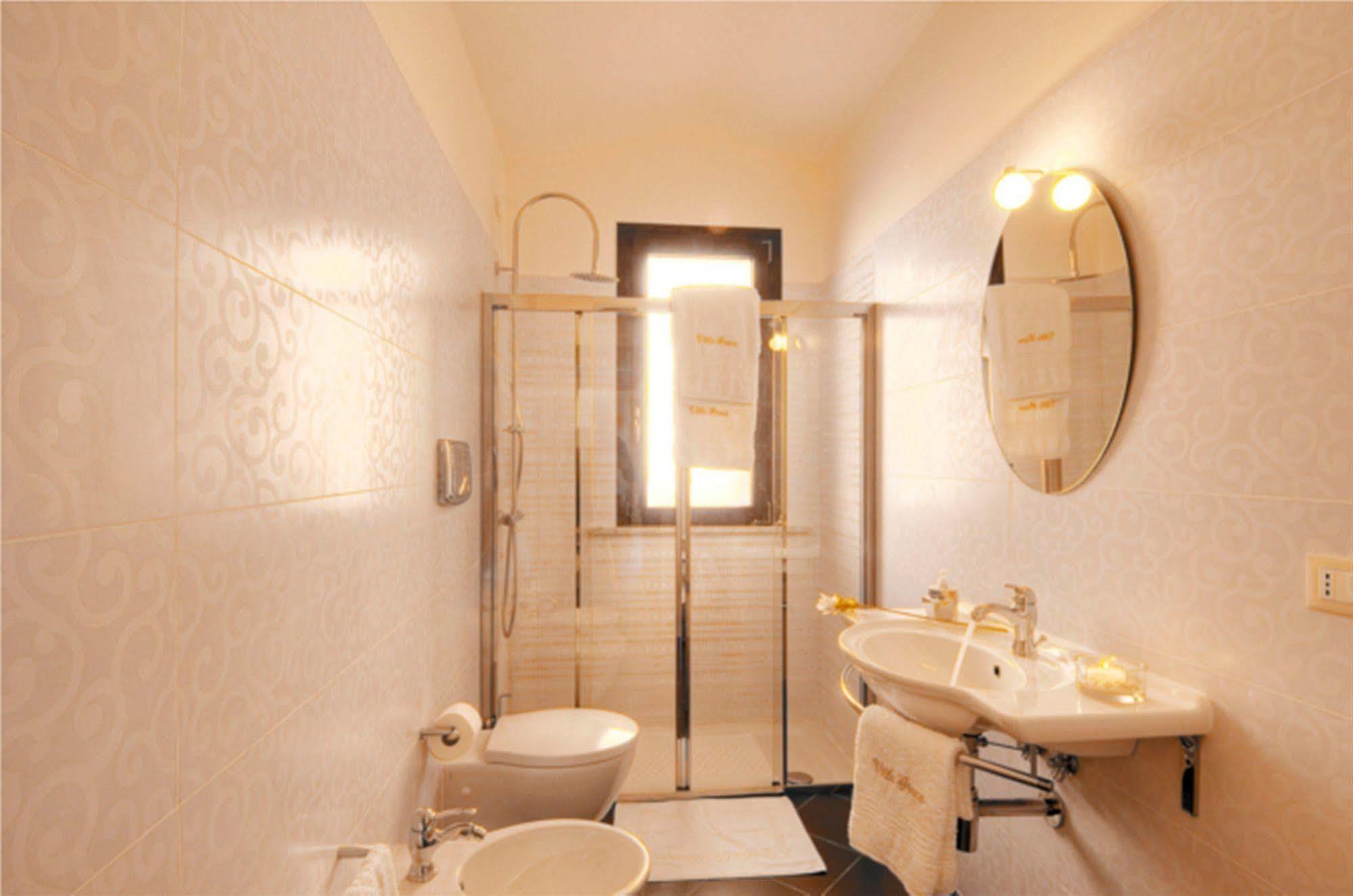 Villa Grace Tombolato Montesilvano Bagian luar foto