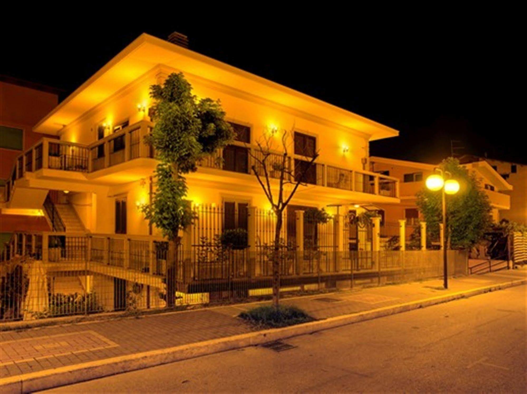 Villa Grace Tombolato Montesilvano Bagian luar foto