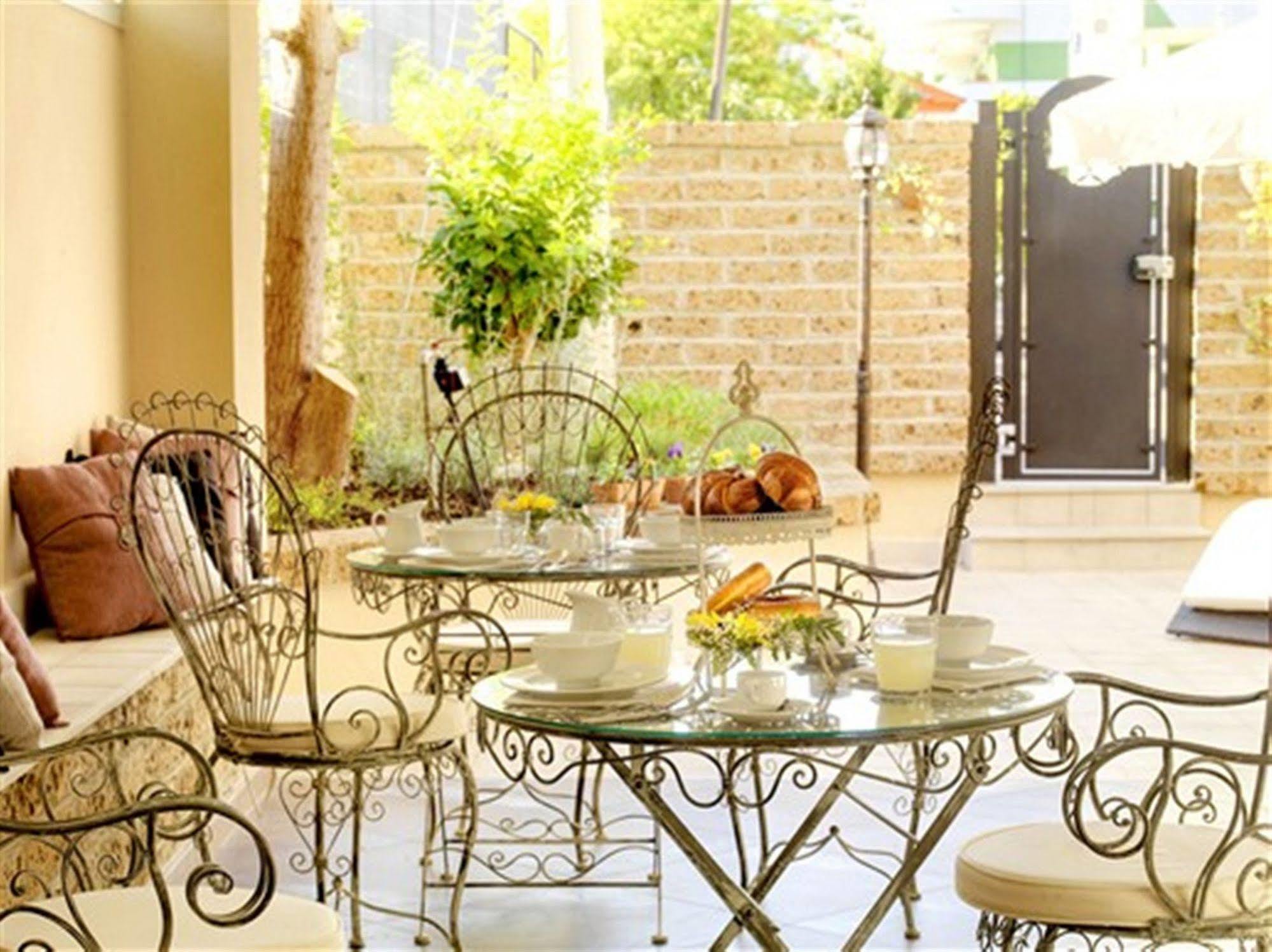 Villa Grace Tombolato Montesilvano Bagian luar foto
